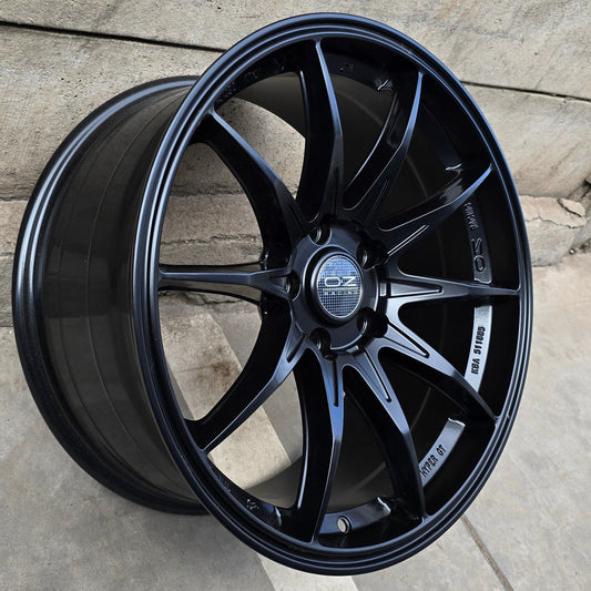 SET DE LLANTAS OZ HYPER GT COLOR Negro. Aro 18 - 5x114 (VLF02)