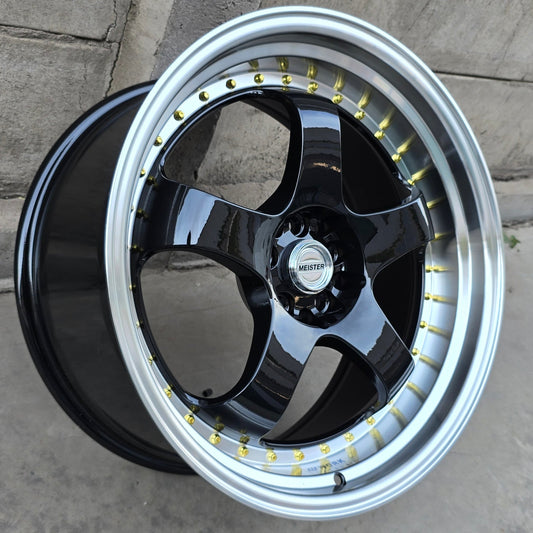 SET DE LLANTAS WORK MEISTER. Aro 19 - 5x100, 5x114. Doble apernadura .Color Negro Brillante Aro Cromado .(5039).