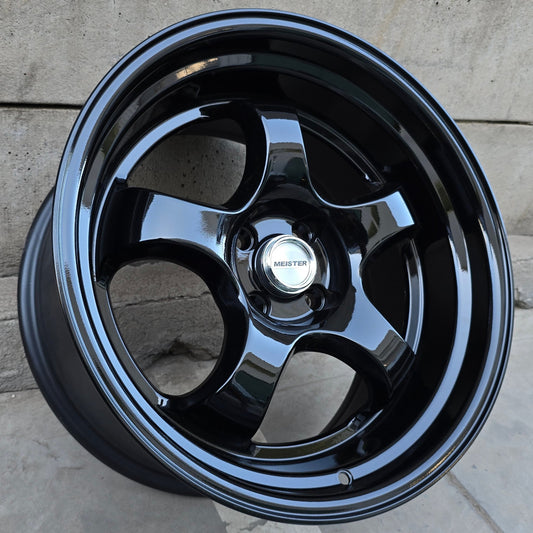 SET DE LLANTAS WORK MEISTER. Aro 17- 4x100. .Color Negro Brillante .(191RV).