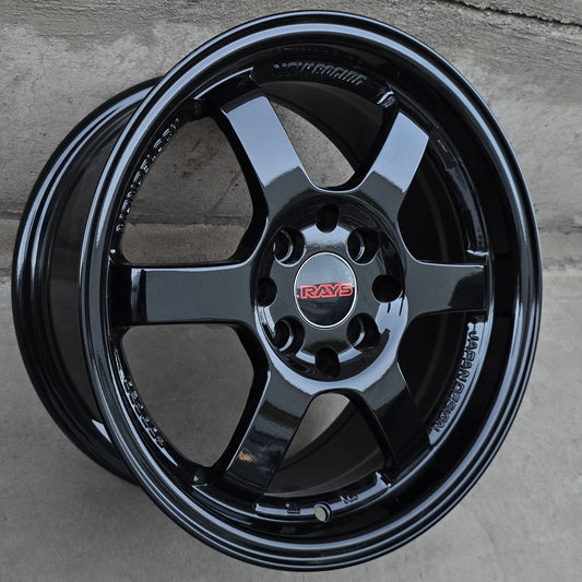 SET DE LLANTAS VOLK TE37. Aro 15 4x114, 4x100. Color Negro Brillante. (558)