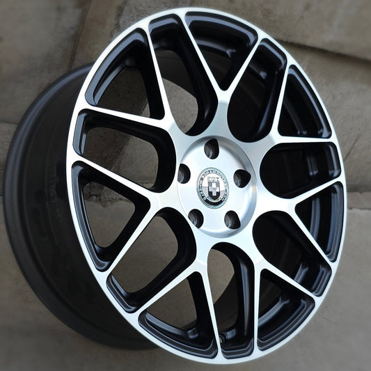 SET DE LLANTAS HRE  COLOR Cromado Fondo Negro. Aro 18 - 5x114 (330)