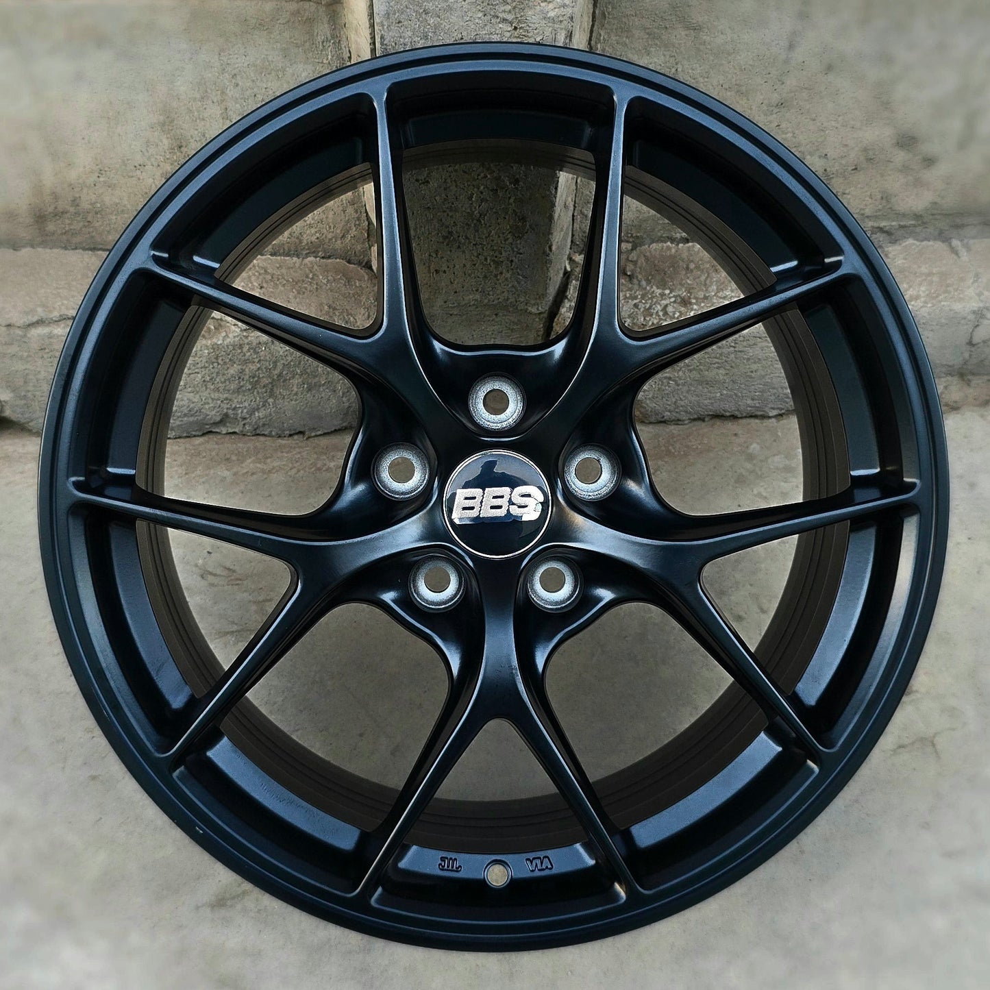 SET DE LLANTAS BBS FIR. Aro 17 - 5x112,5x114. Doble apernadura. Color Negro (17S10022B).