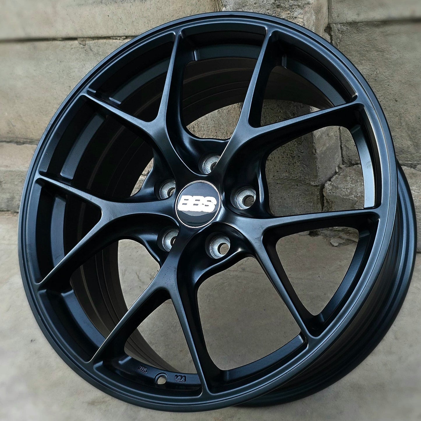 SET DE LLANTAS BBS FIR. Aro 17 - 5x112. Color Negro Mate. (A015)