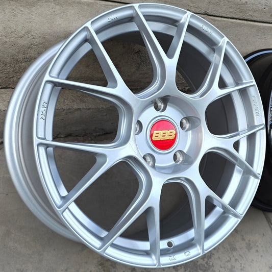SET DE LLANTAS BBS REV7. Aro 17- 5x114 .Color Plateado .(ZR-V7).