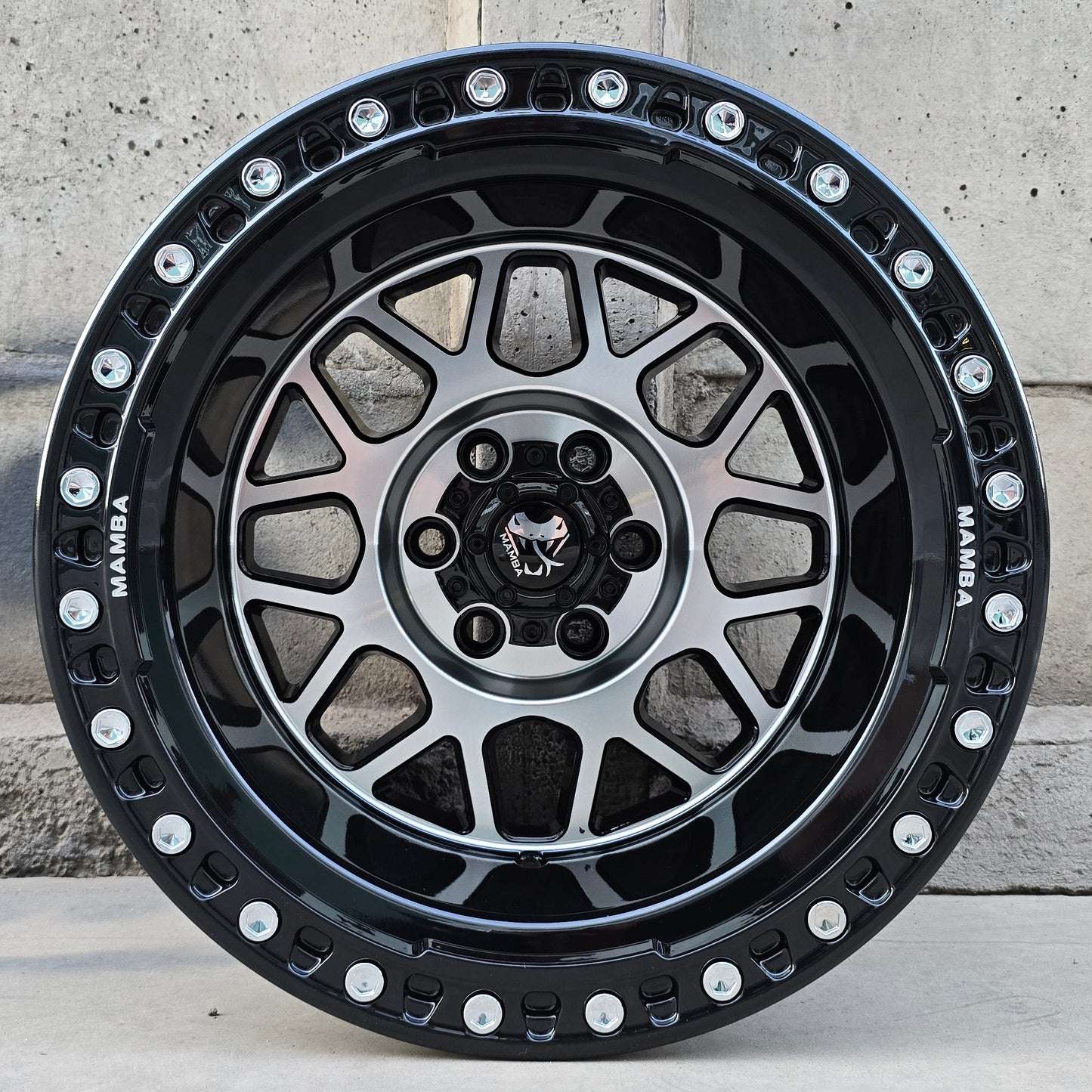 SET DE LLANTAS MODELO  R606. Aro 16 6x114 .Color Plateado .(R606).