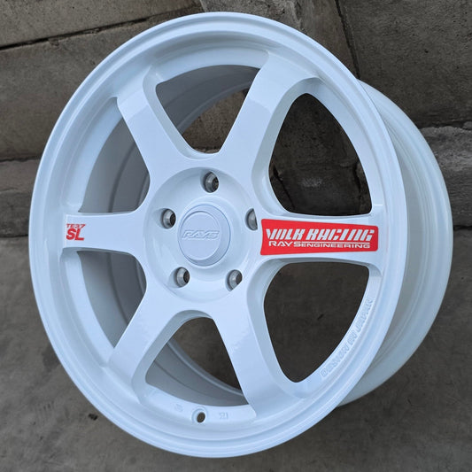 SET DE LLANTAS VOLK TE37. Aro 18 - 5x114. .Color Blanco .(ZR853).
