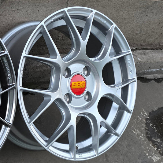 SET DE LLANTAS BBS REV7. Aro 15-4x100 .Color Plateado .(ZRV7).