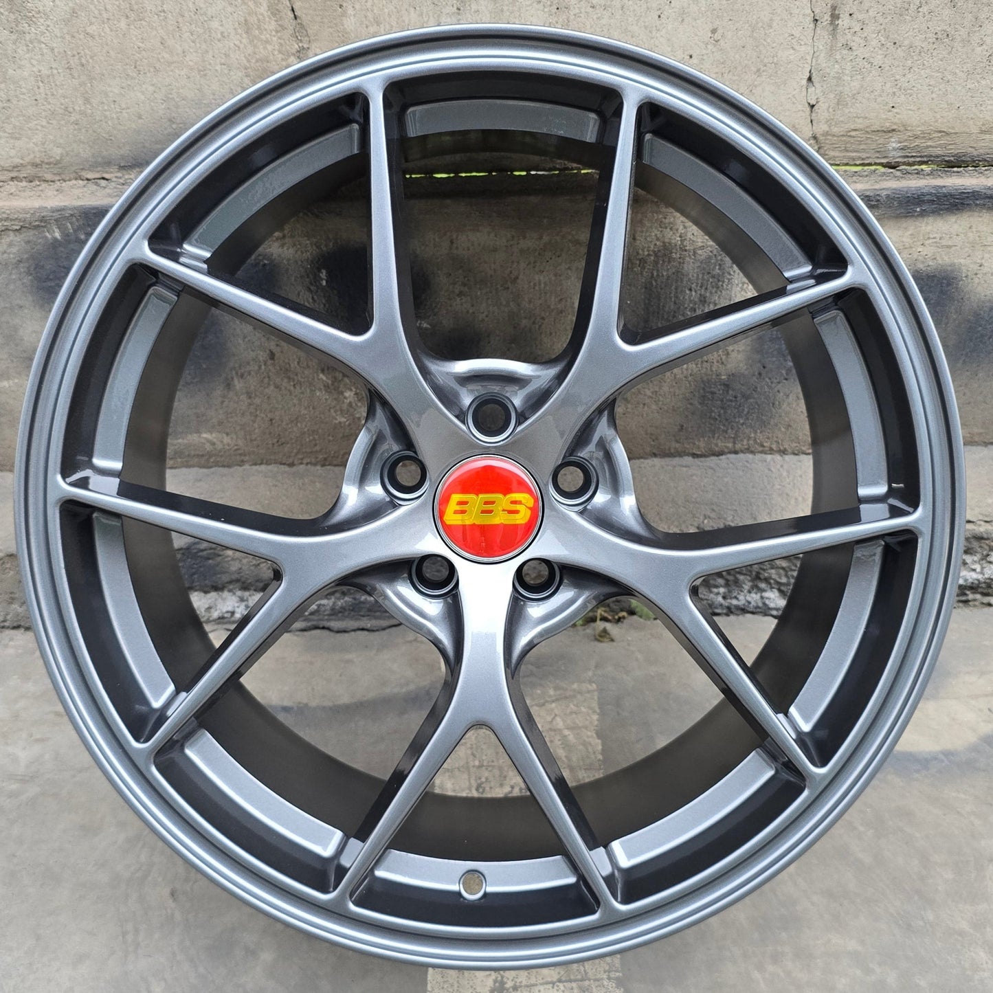 SET DE LLANTAS BBS FIR COLOR Grafito. Aro 18 - 5x100 (BBSCIR)