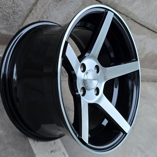 SET DE LLANTAS VOSSEN CV3 COLOR Cromado Fondo Negro. Aro 15 - 4x100 (5109)