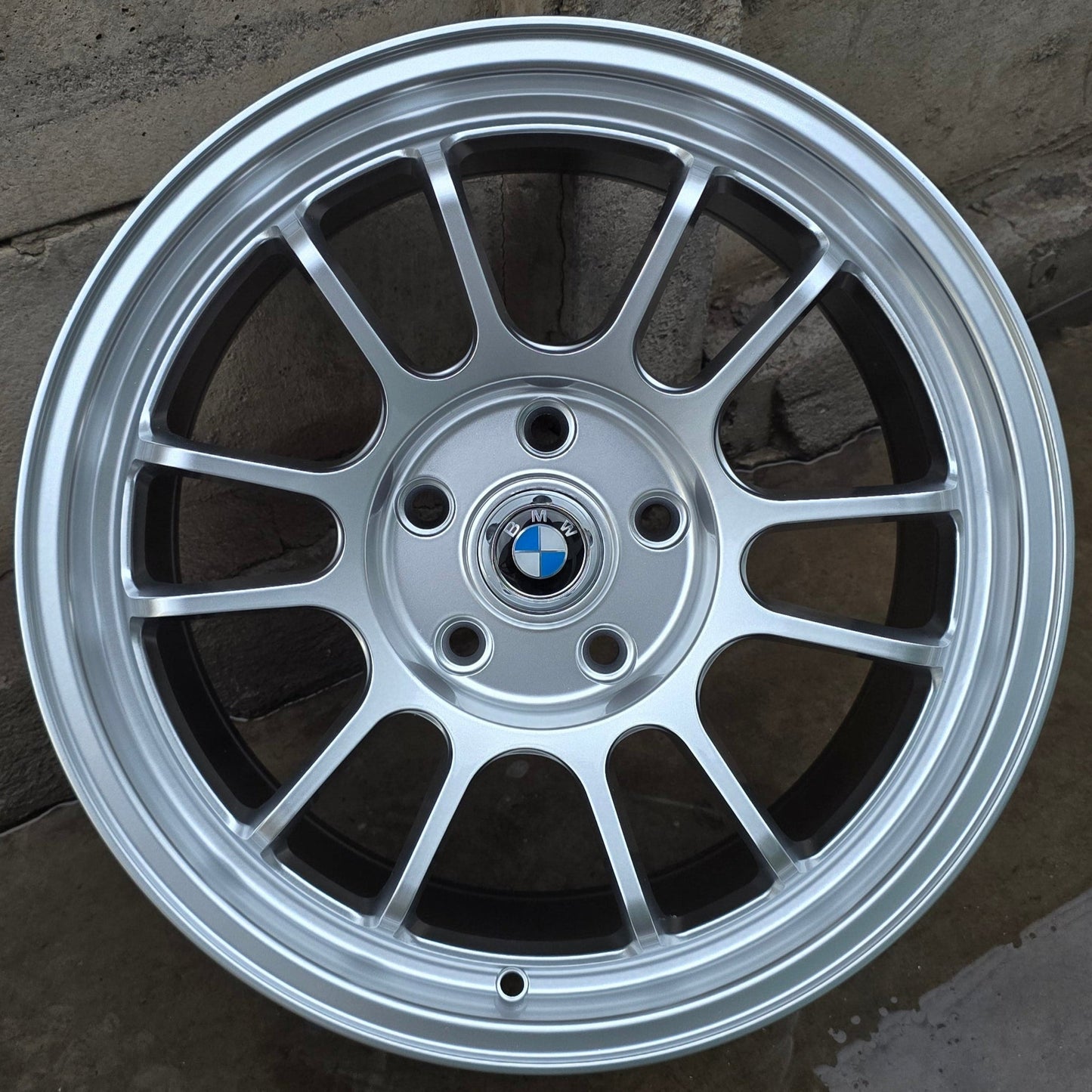 SET DE LLANTAS BMW COLOR Plateado. Aro 17- 5x120 (DX014)