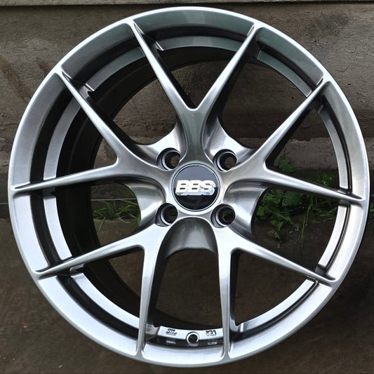 SET DE LLANTAS BBS FIR. Aro 16 4x100. .Color Grafito Metalizado .(ZR849D).