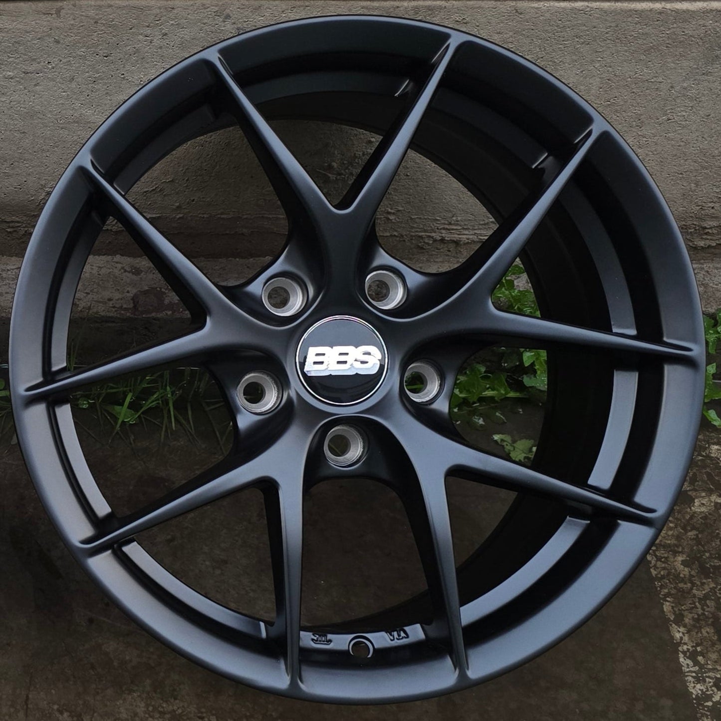SET DE LLANTAS BBS FIR. Aro 16 - 4x100. Color Negra. (ZR849D)