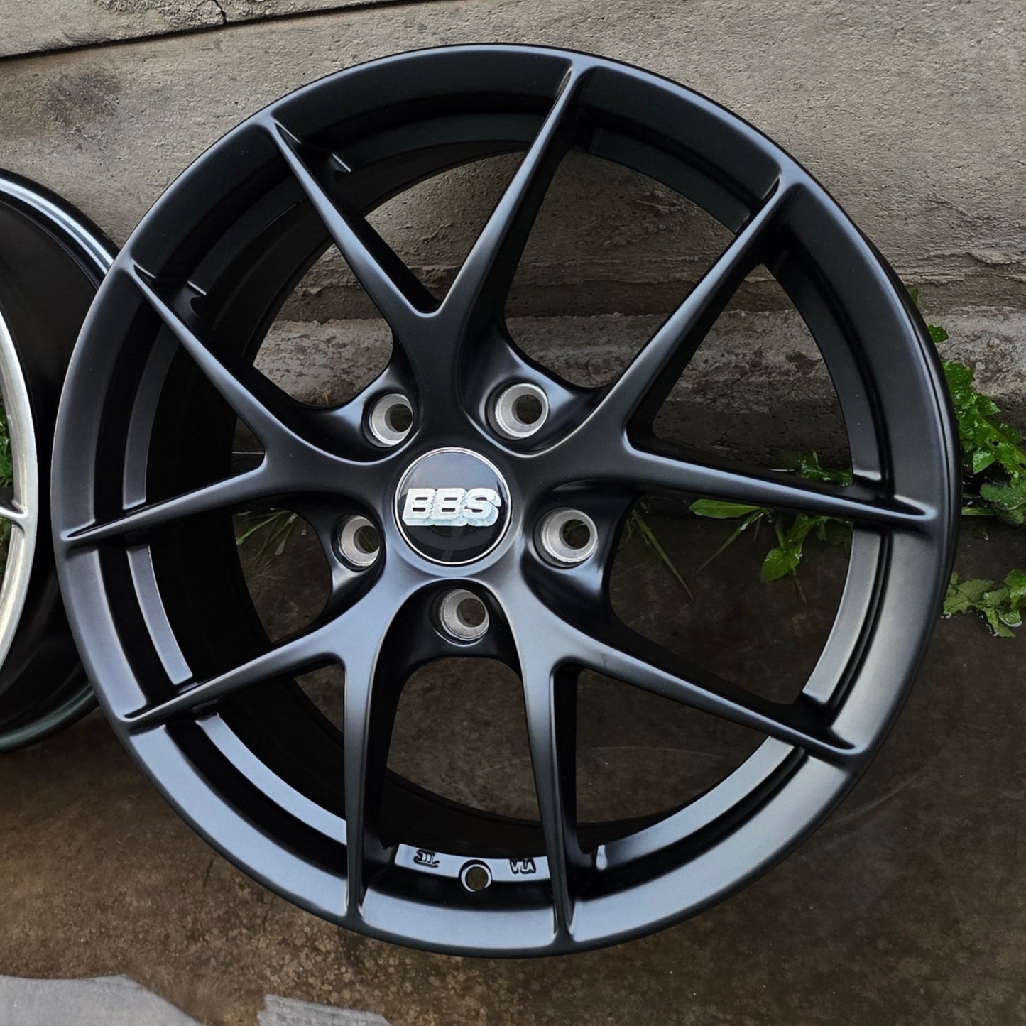 SET DE LLANTAS BBS FIR. Aro 16 - 4x100. Color Negra. (ZR849D)
