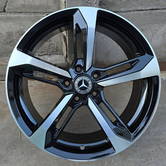SET DE LLANTAS MERCEDES*. Aro 18 - 5x112. Color Plateado. (DIM014)