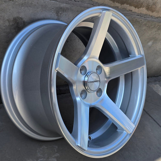 SET DE LLANTAS VOSSEN CV3 COLOR Cromado   . Aro 15 - 4x100 (5109)