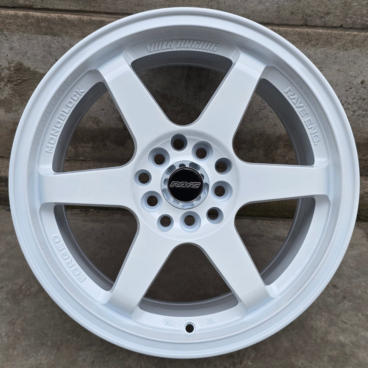 SET DE LLANTAS VOLK TE37. Aro 16 - 5x100, 5x114. Doble Apernadura. Color Blanco. (JT058)