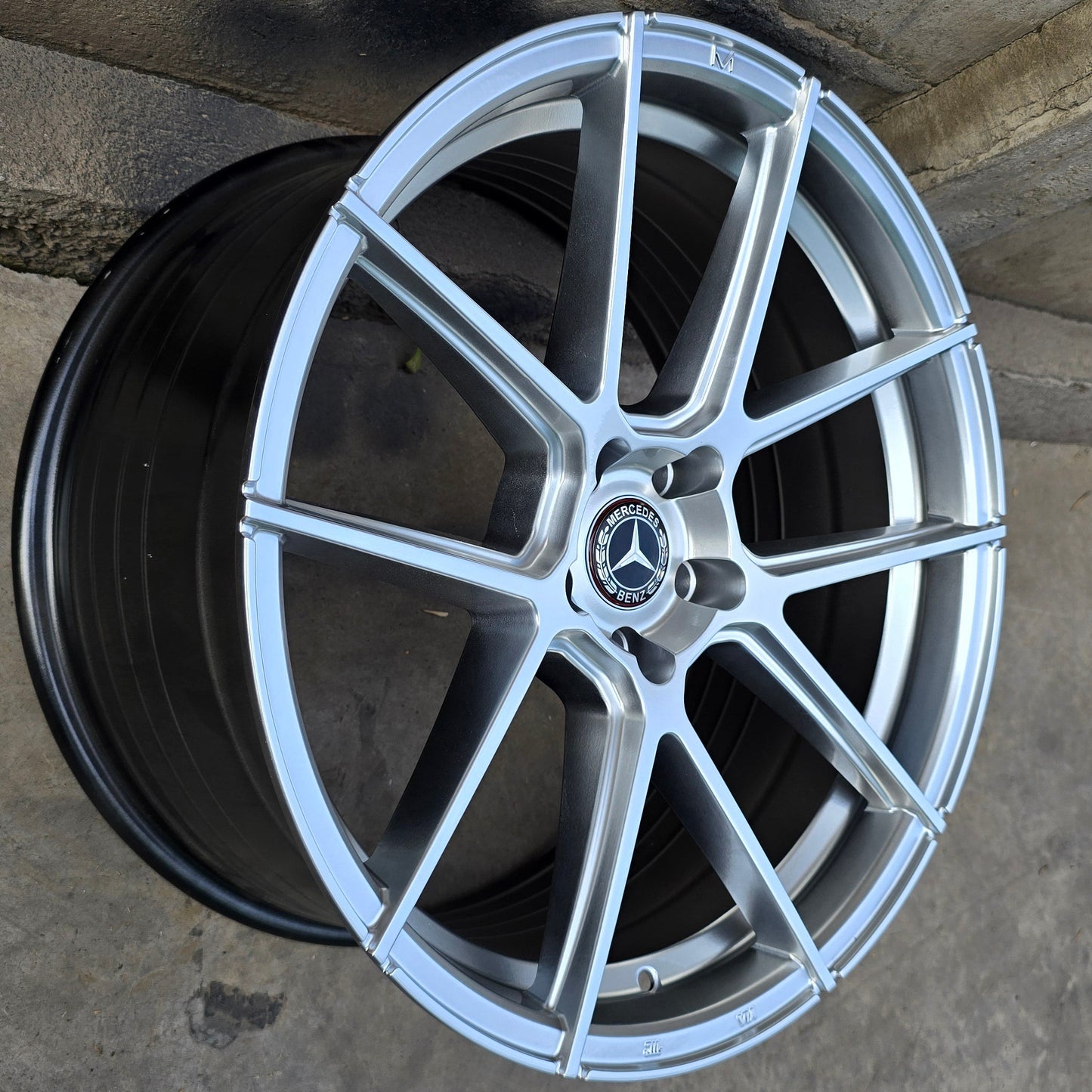 SET DE 4 LLANTAS MERCEDES * COLOR Plateado. Aro 19 - 5x112. (MR10)