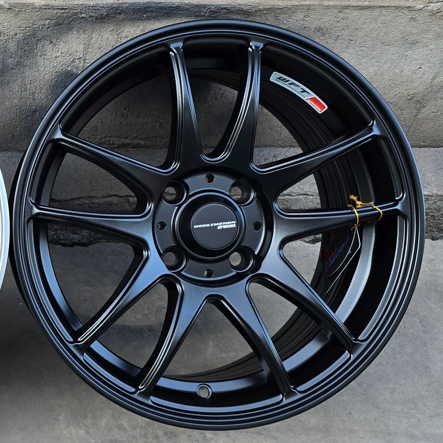 SET DE LLANTAS WORK EMOTION. Aro 15 - 4x100. Color Negro Mate. (505)