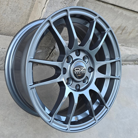 SET DE LLANTAS OZ ULTRA LIGERA. Aro 14 - 4x100, 4x114. Doble Apernadura. Color Grafito   (ULTRA-LIGERA)