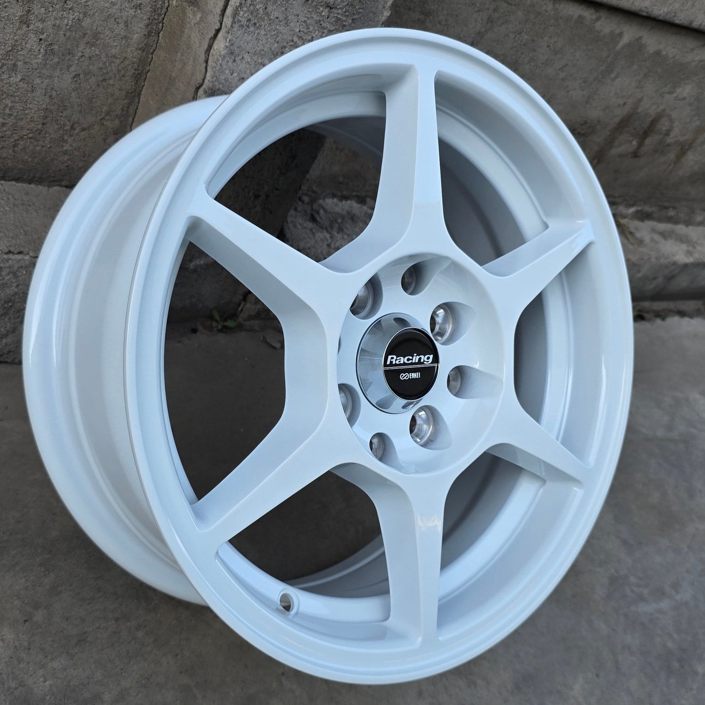 SET DE LLANTAS P1. Aro 14 - 4x100, 4x114. Doble Apernadura. Color Blanco (P1)