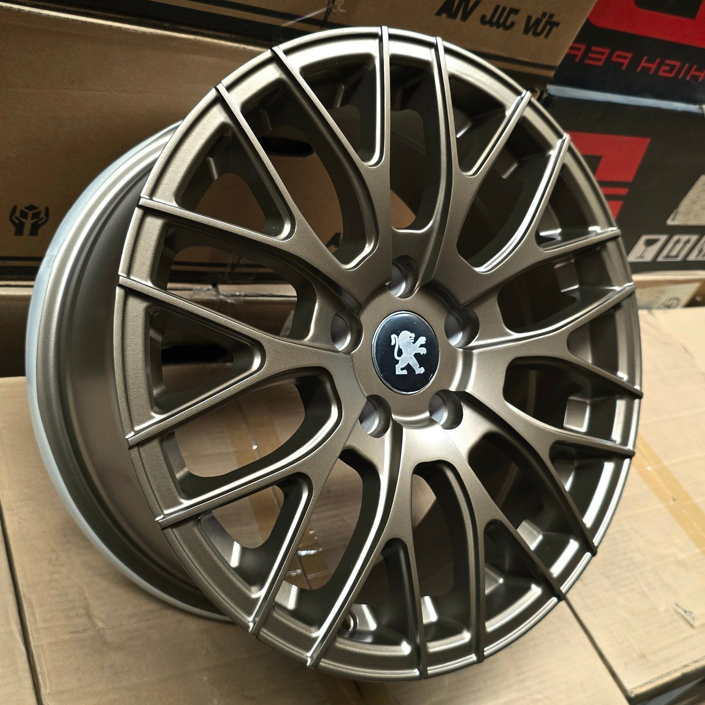 SET DE LLANTAS PEUGEOT. Aro 16 - 5x108. Color Bronce. (334)