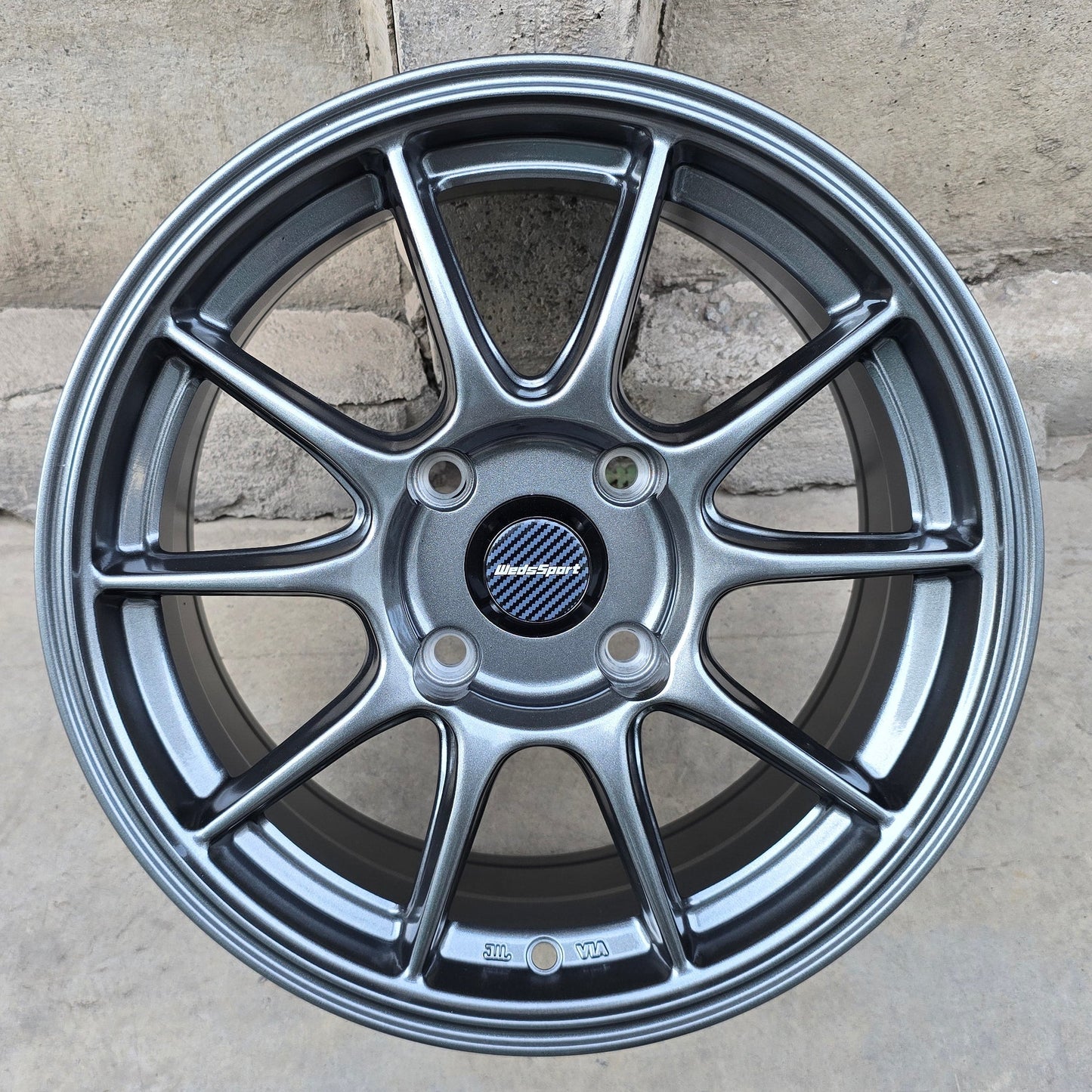 SET DE LLANTAS WEEDSPORT. Aro 15 - 4x114. Color Grafito Metalizado. (MN105X)