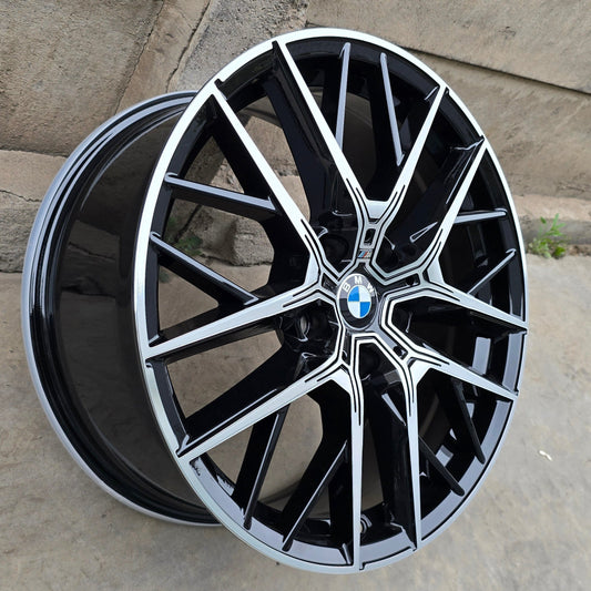 SET DE LLANTAS BMW. Aro 18 - 5x120. Color Cromado Fondo Negro. (7115)