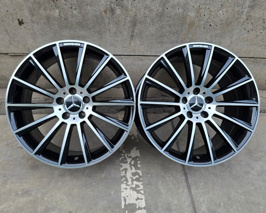 SET DE 4  LLANTAS MERCEDES ASIMETRICAS. Aro 19 - 5x112. Color Cromado Fondo Negro. (822)
