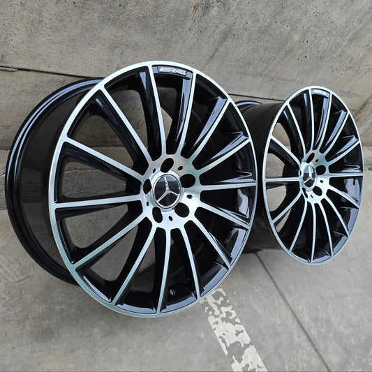 SET DE LLANTAS MERCEDES ASIMETRICAS. Aro 19 - 5x112. Color Cromado Fondo Negro. (822)