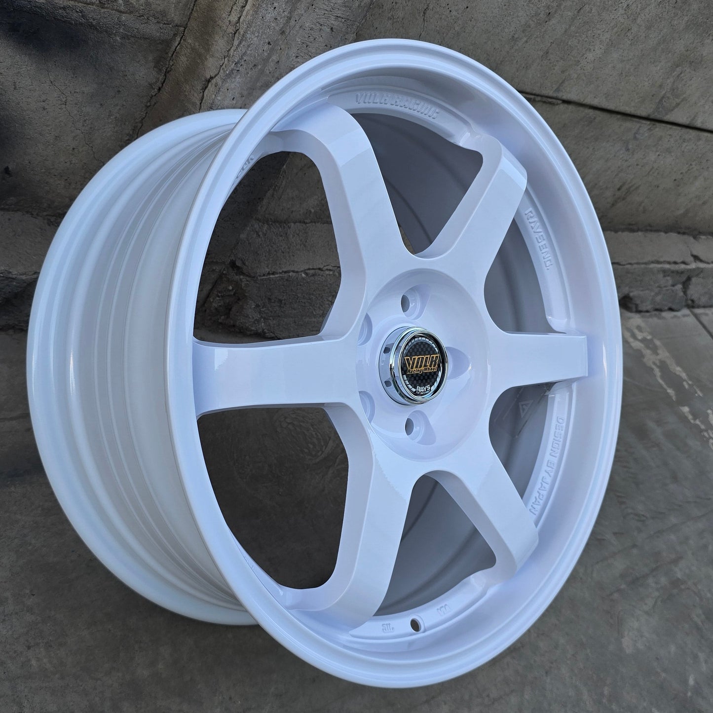 SET DE LLANTAS VOLK TE37. Aro 18 - 5x112. Color Blanco. (VLF08)