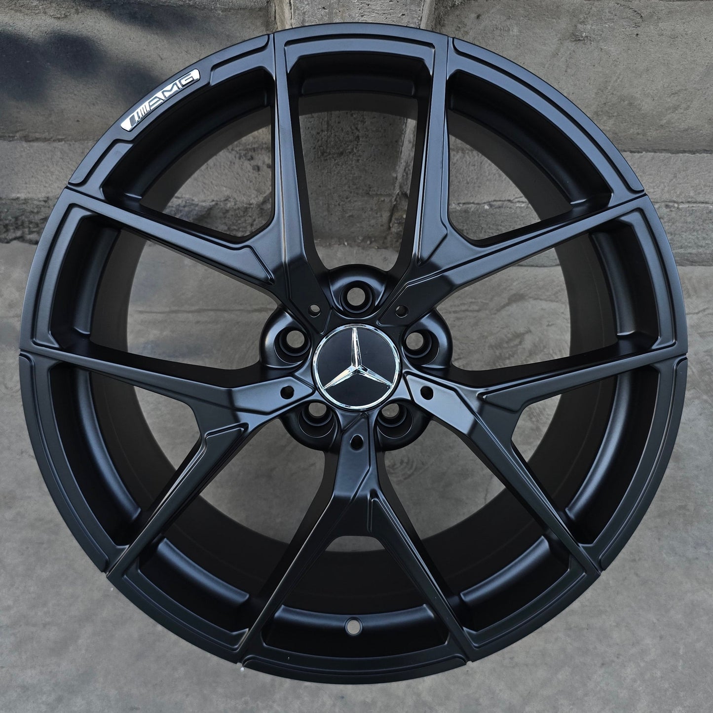 SET DE LLANTAS MERCEDES  . Aro 19 - 5x112. Color Negro Mate. (838-14)