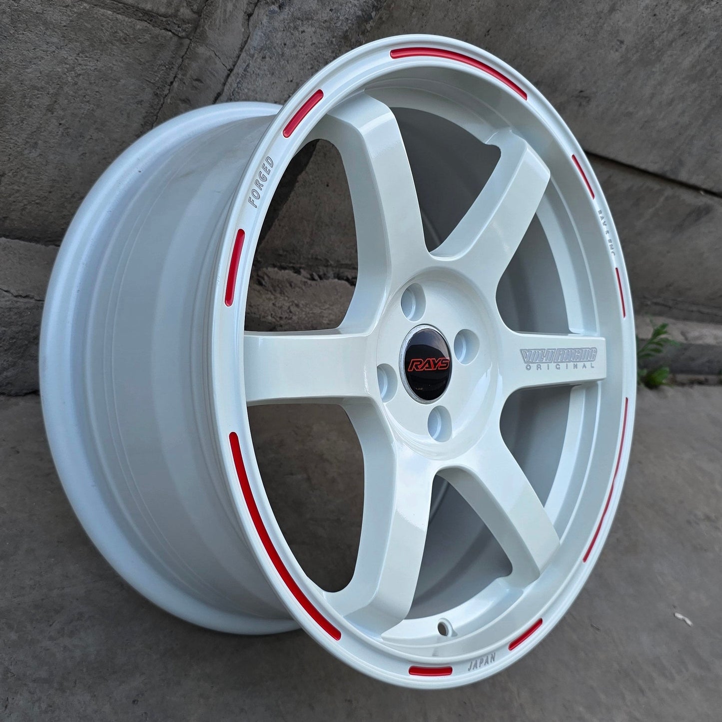 SET DE LLANTAS VOLK RACING TE37 TIME ATACK. Aro 17 - 4x100. Color Blanco. (MW001)