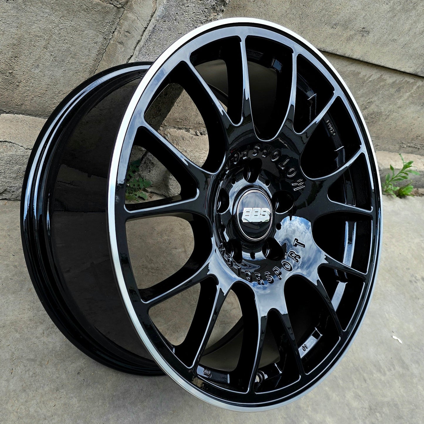 SET DE LLANTAS BBS MOTORSPORT*. Aro 18 - 5x120. Color Negro Aro Cromado. (E307)