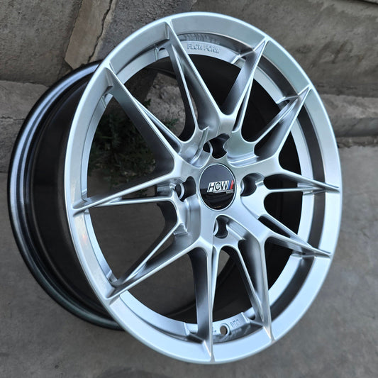 SET DE LLANTAS CODIGO. Aro 15 - 4x100. Color Plateado. (15D249B)