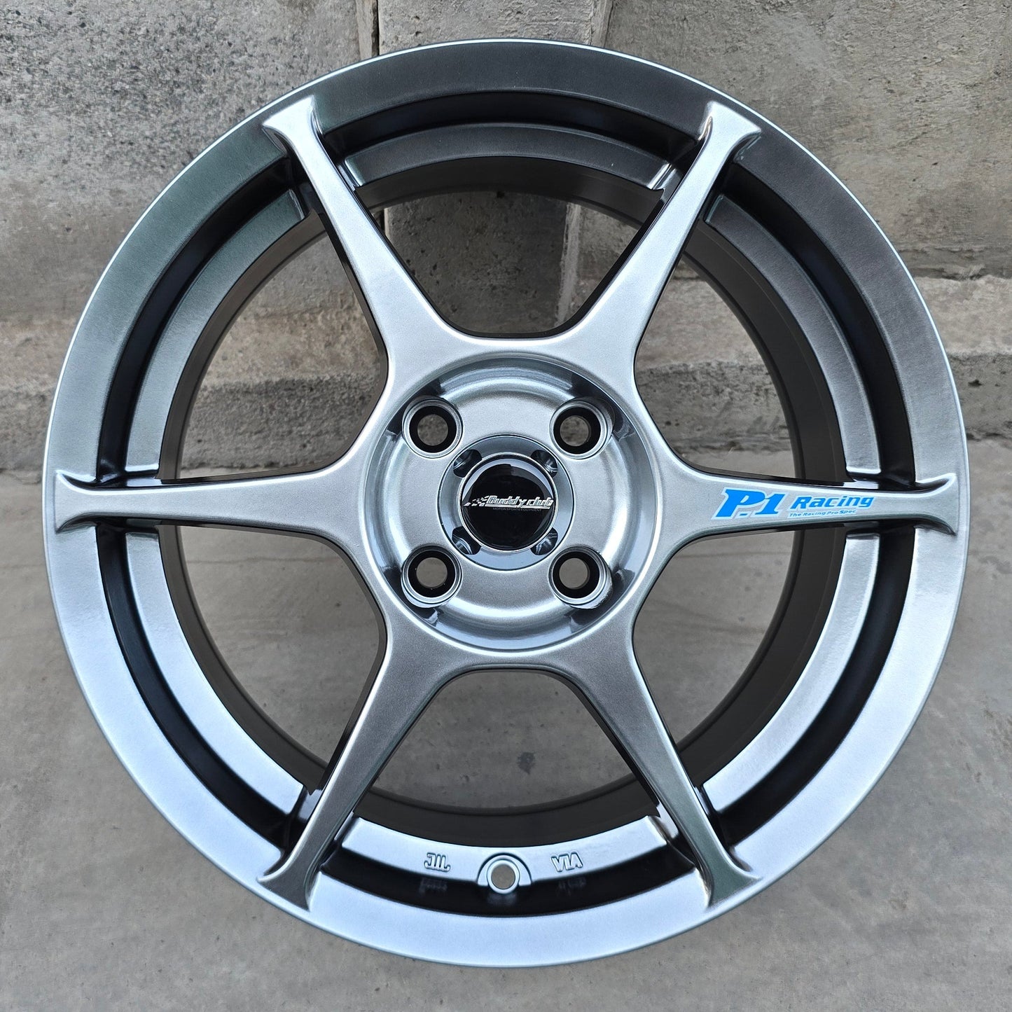 SET DE LLANTAS P1. Aro 15 - 4x100. Color Grafito Metalizado. (FF68)