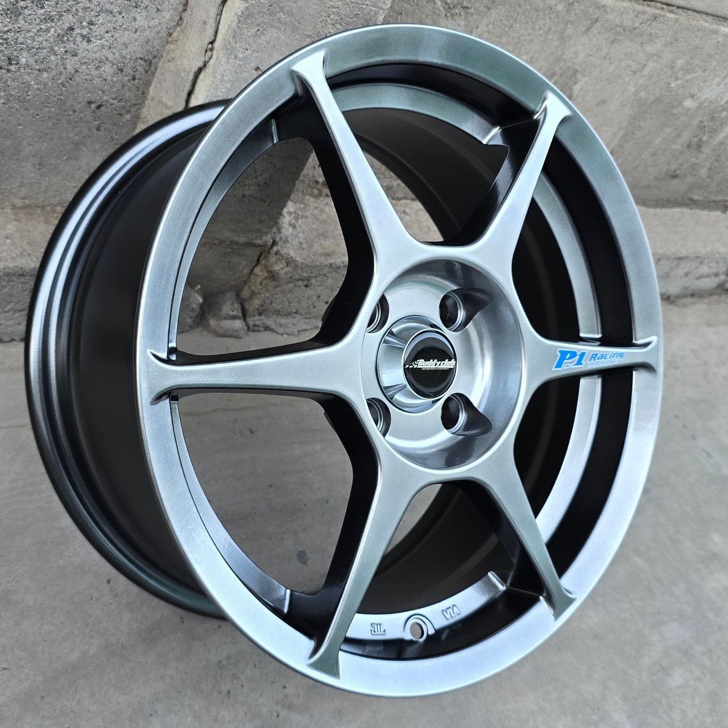 SET DE LLANTAS P1. Aro 15 - 4x100. Color Grafito Metalizado. (FF68)