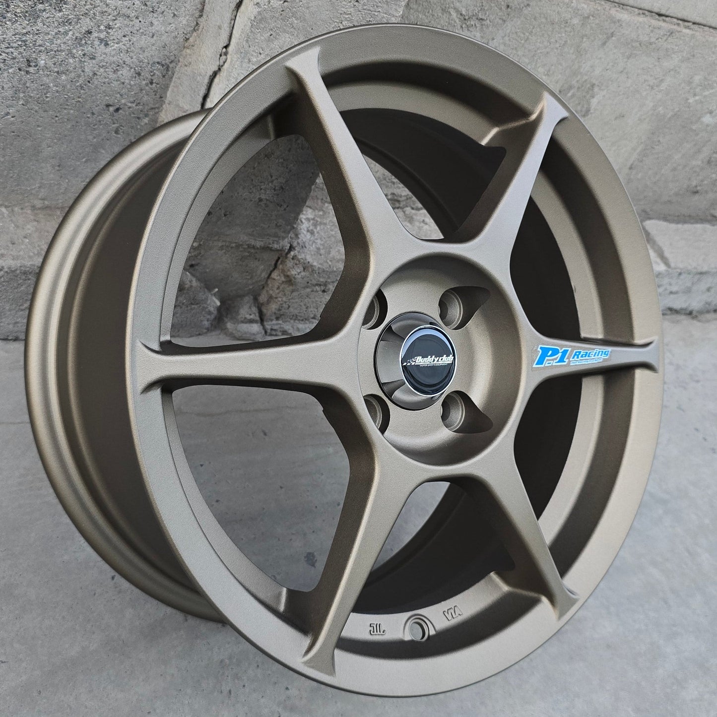 SET DE LLANTAS P1. Aro 15 - 4x100. Color Bronce. (FF68)