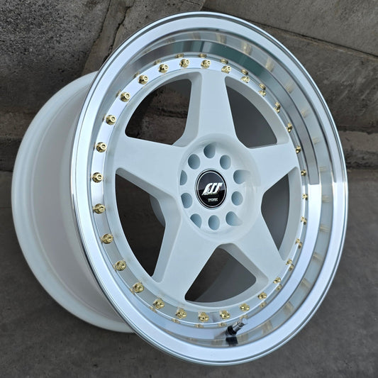 SET DE LLANTAS WORK CR1. Aro 17 - 5x100, 5x114. Doble Apernadura. Color Blanco Aro Cromado. (8520)