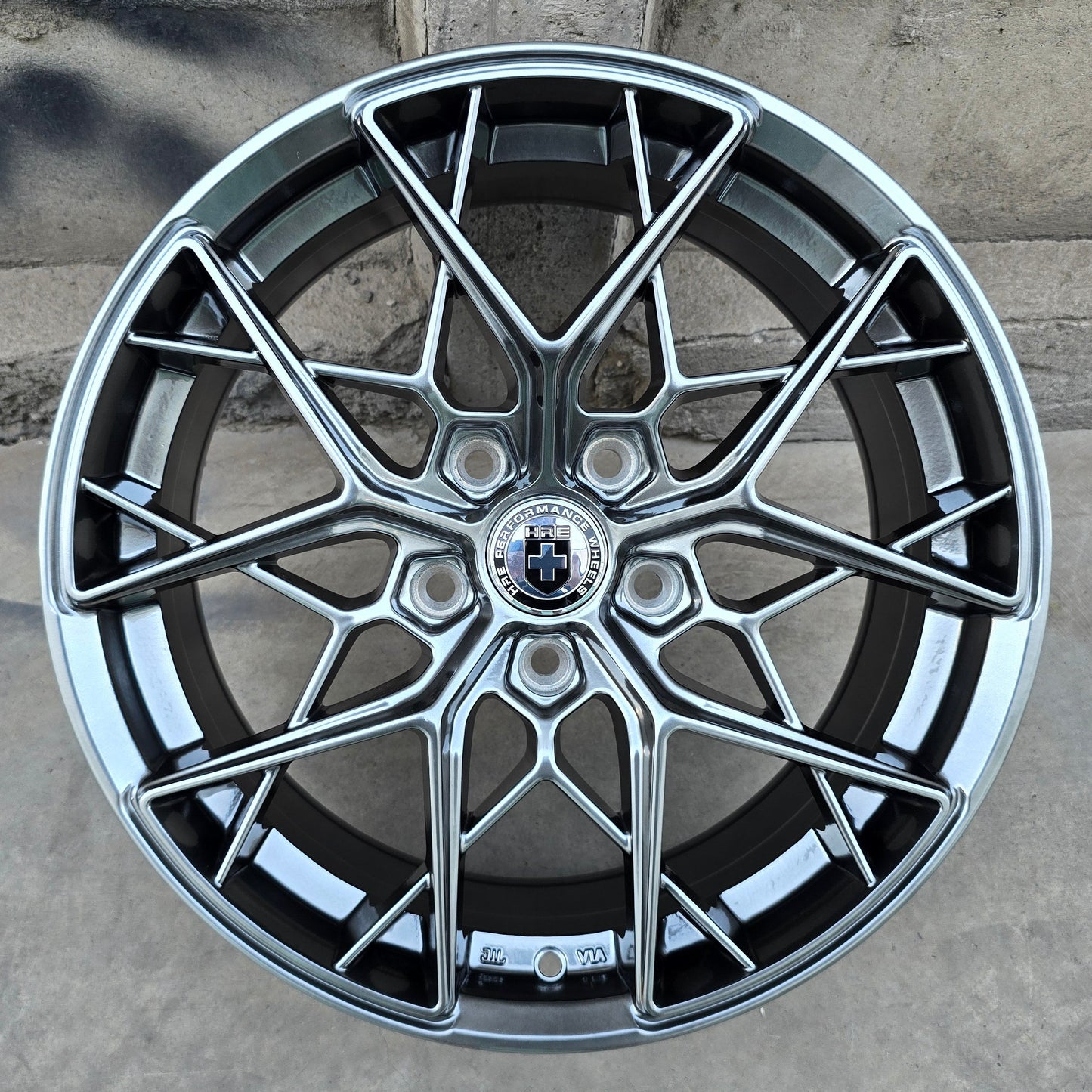 SET DE 4 LLANTAS HRE FF10. Aro 17 - 5x114. Color Grafito Metalizado. (H754F)