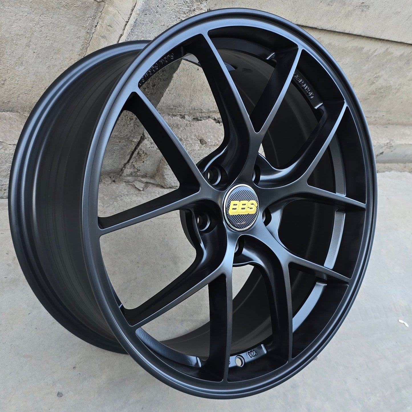 SET DE 4 LLANTAS BBS FIR COLOR Negro. Aro 18 - 5x108 (VLF10)