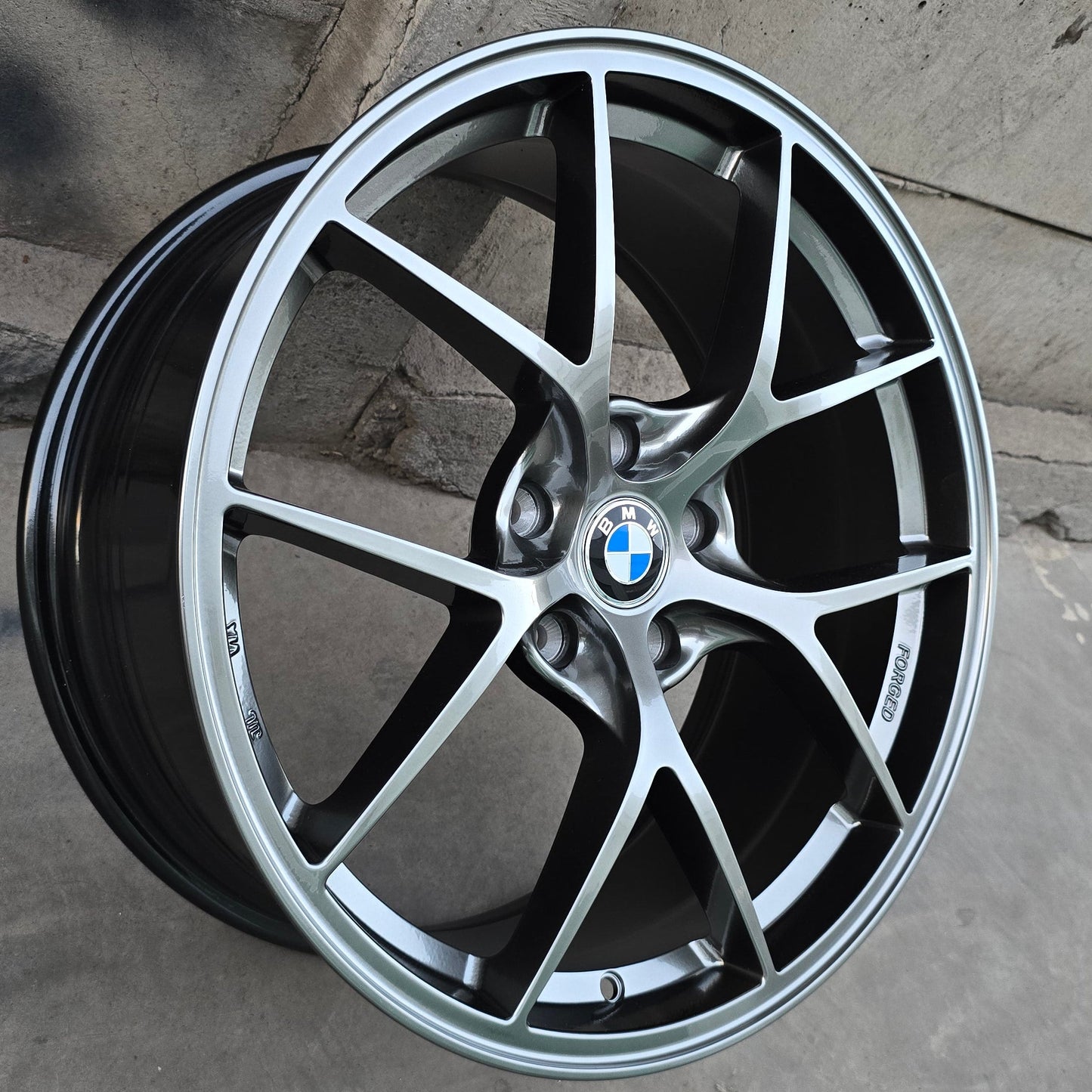 SET DE 4 LLANTAS BMW * COLOR Grafito Metalizado. Aro 19 - 5x112 (A282)