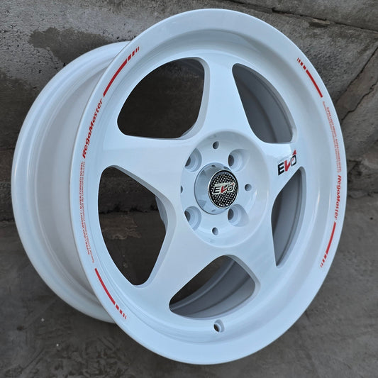 SET DE 4 LLANTAS EVO REGAMASTER. Aro 15 - 4x100. Color Blanco. (TD121)