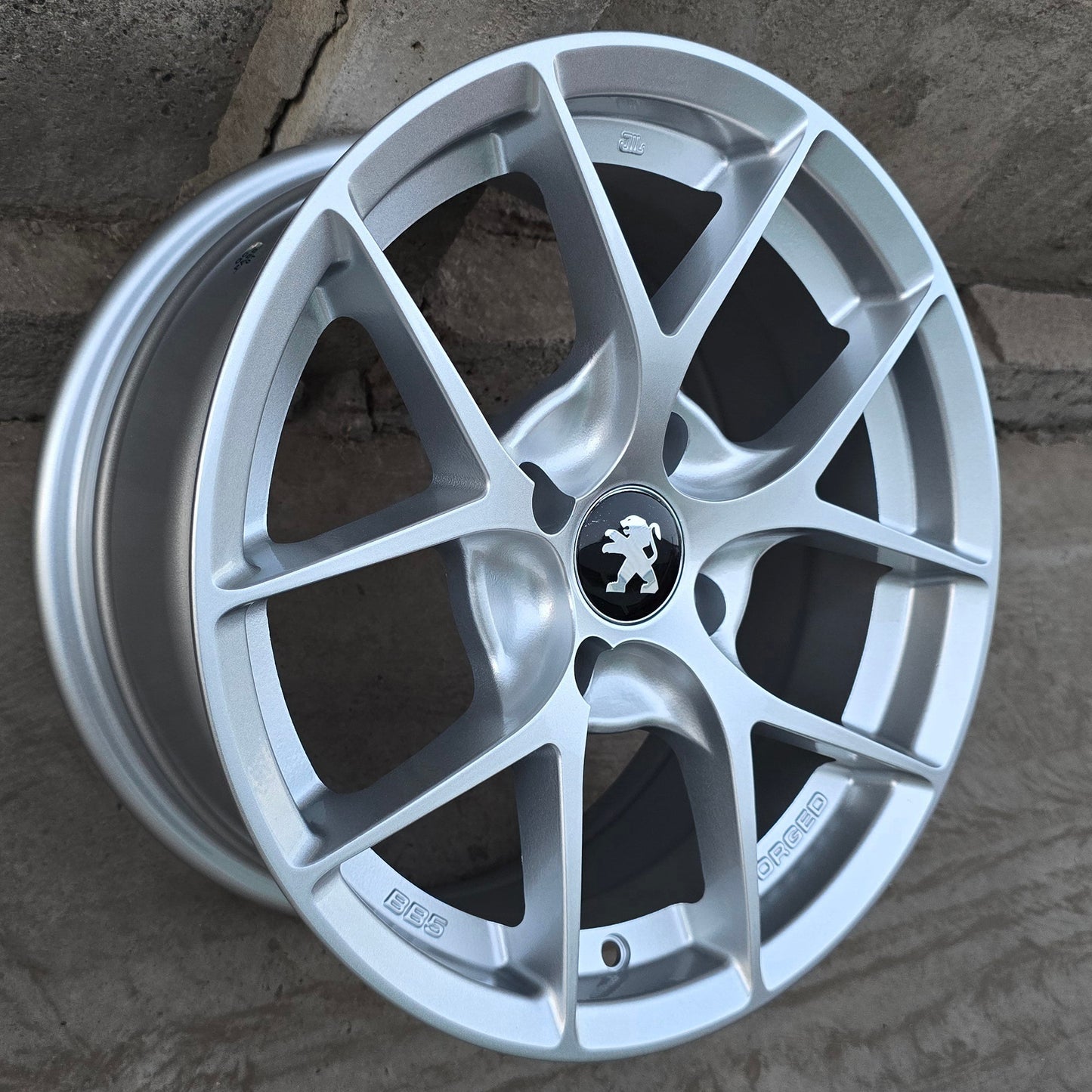 SET DE 4 LLANTAS PEUGEOT *. Aro 15 - 4x108. Color Plateado (DX221)