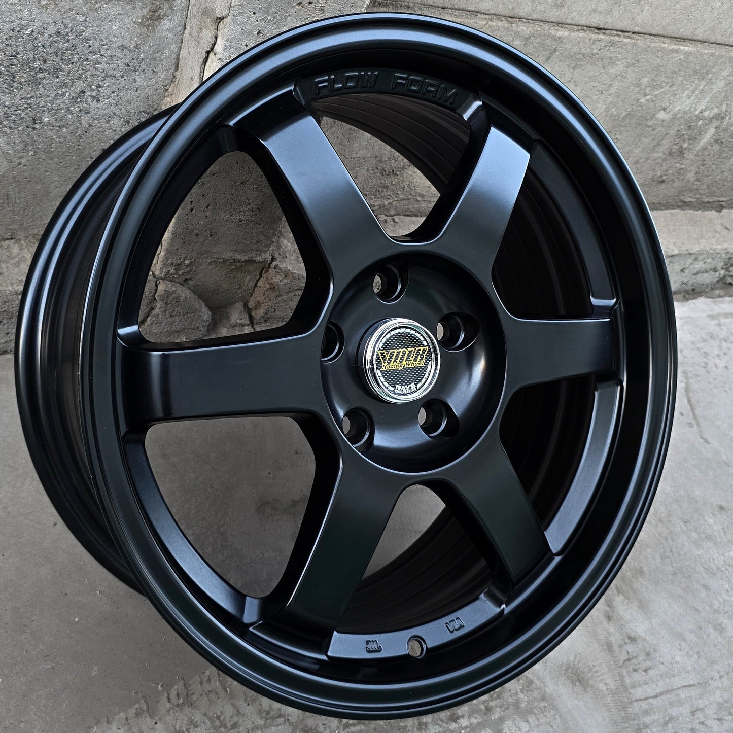 SET DE 4 LLANTAS VOLK TE37. Aro 17 - 5x114. Color Negro. (509)