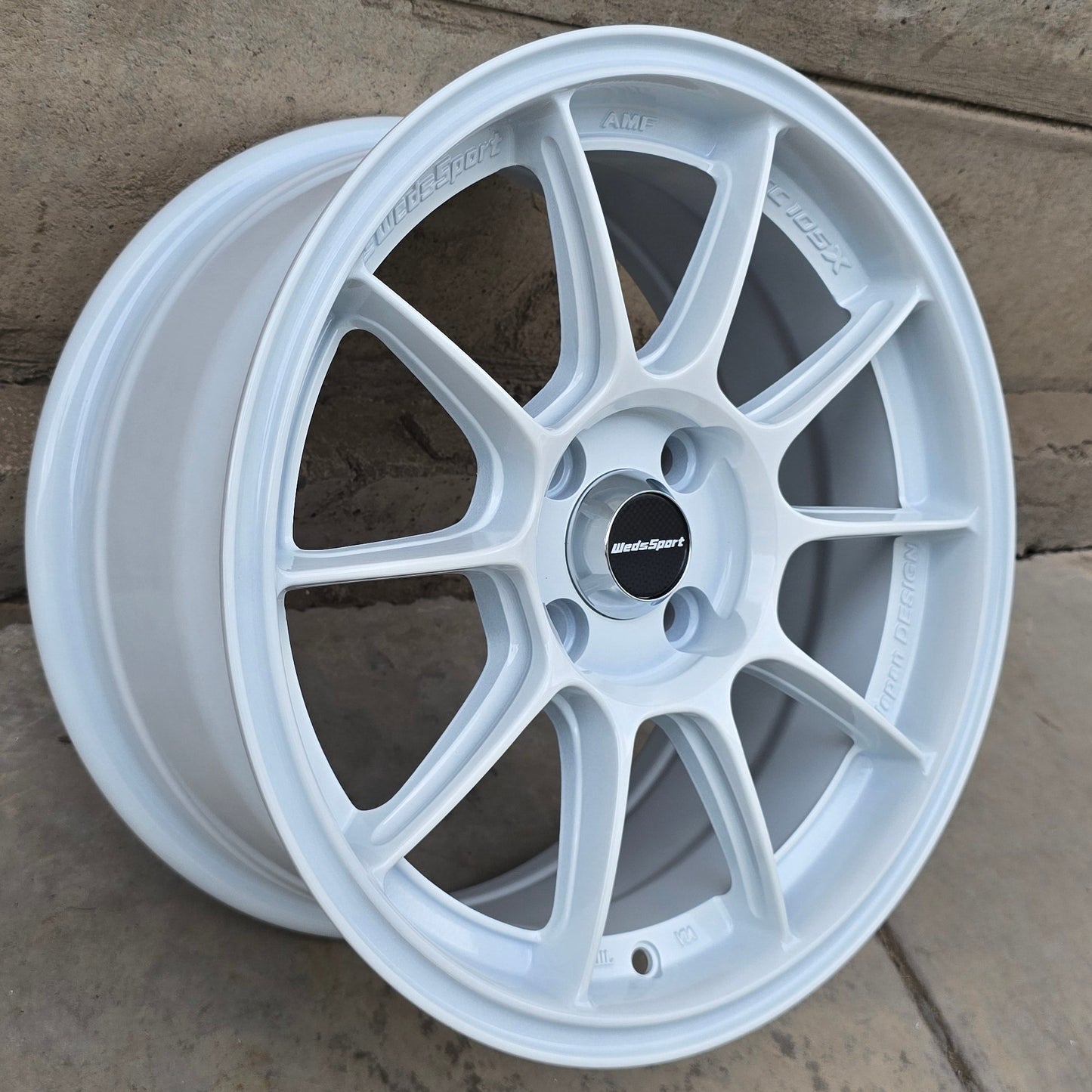 SET DE 4 LLANTAS WEDS SPORT. Aro 15 - 4x100. Color Blanco. (DX133)