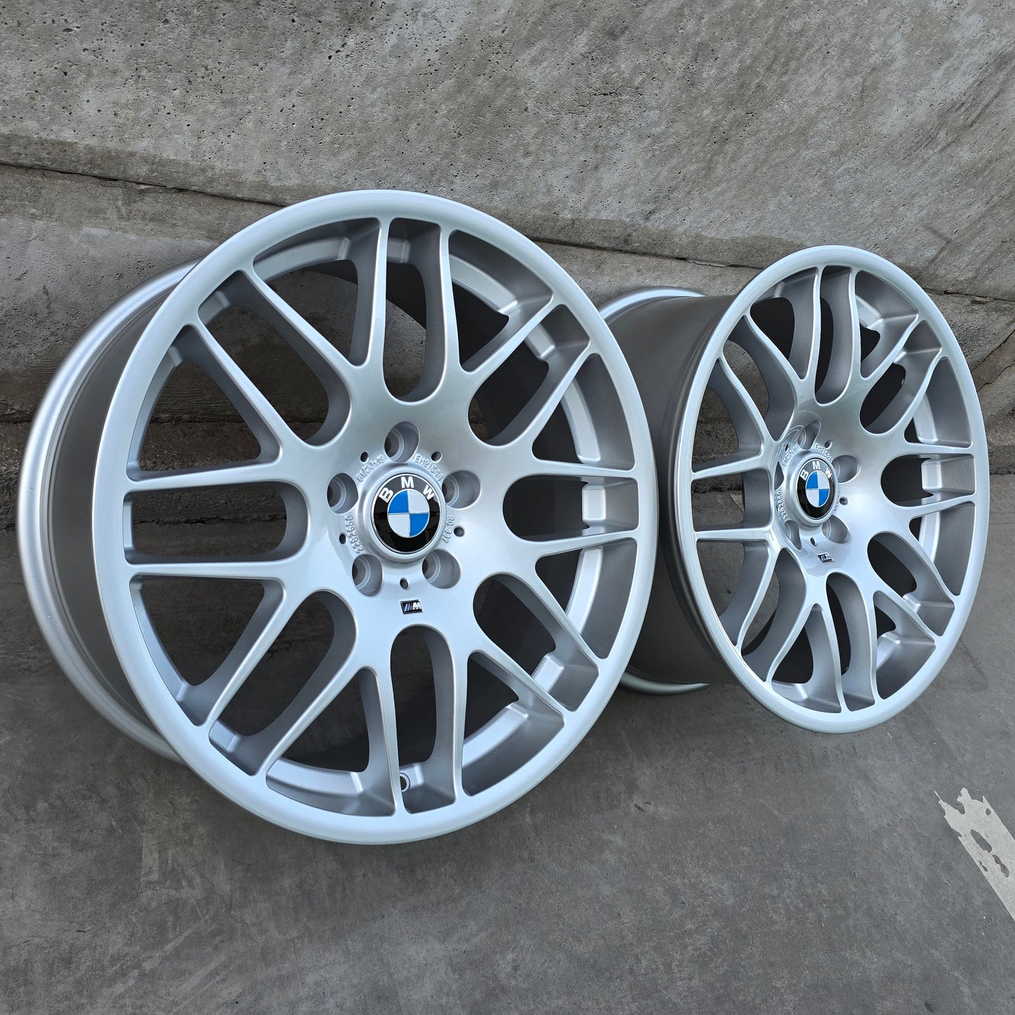 SET DE 4 LLANTAS BMW MIRAMAR Asimétricas. Aro-19-5x120 .Color Plateado.(703).
