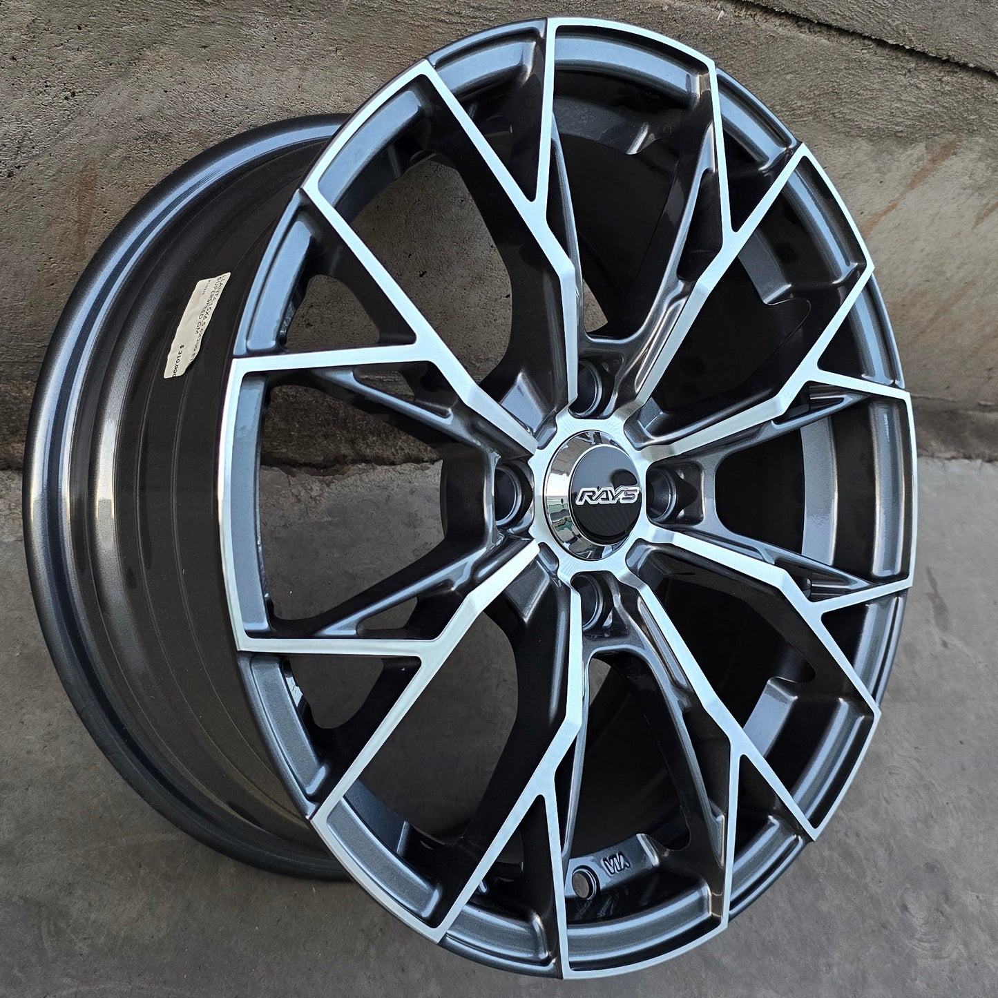 SET DE 4 LLANTAS RAYS. Color Cromada Fondo Grafito. Aro 15-4x100. (SUPERSPEED)