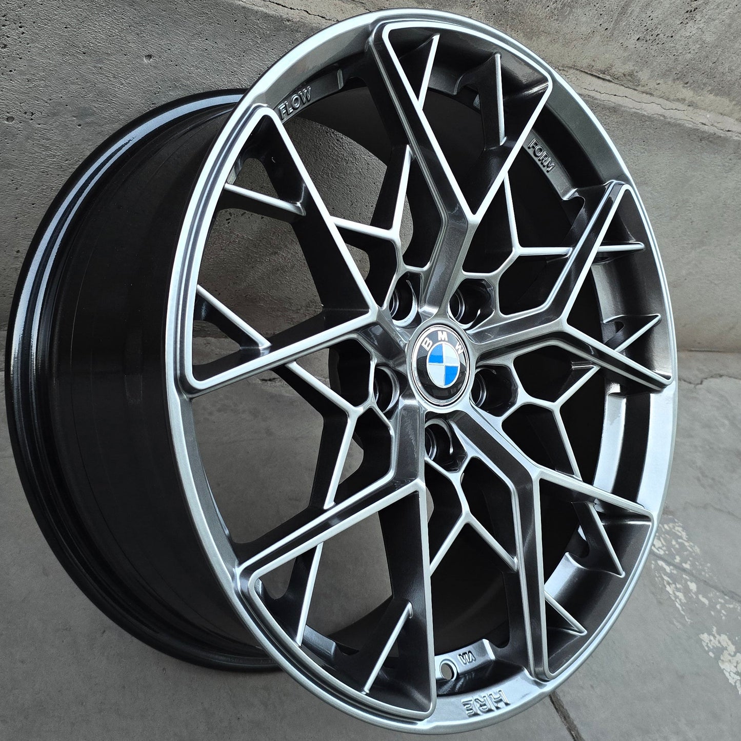 SET DE 4 LLANTAS BMW *. Aro 18 - 5x120. Color Grafito Metalizado. (DX552)