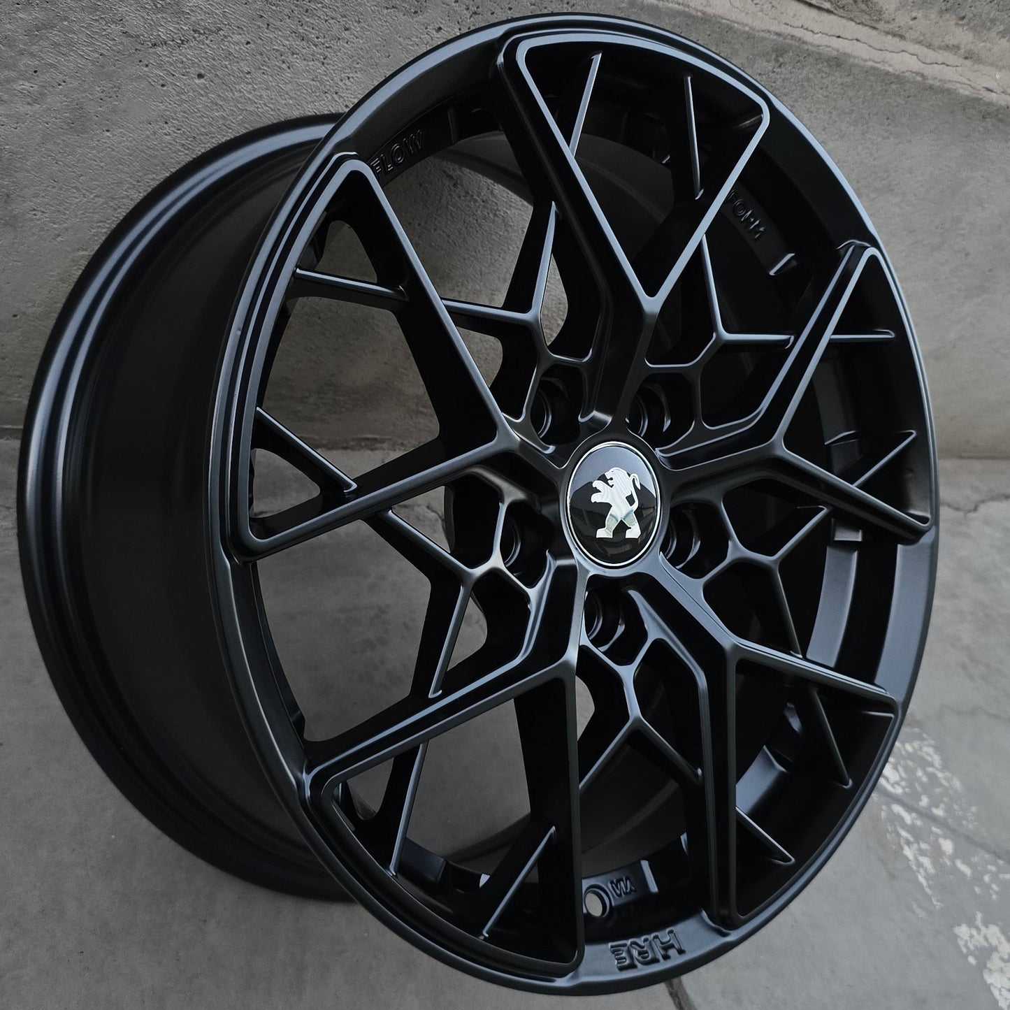 SET DE 4 LLANTAS PEUGEOT *. Aro 16 - 5x108. Color Negro Mate. (DX552)