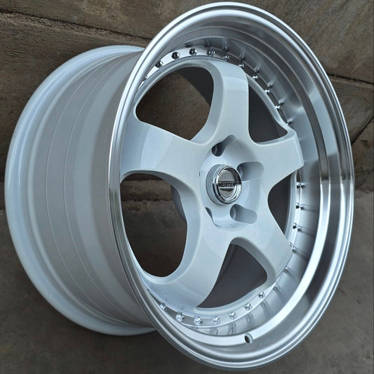 SET DE 4 LLANTAS WORK MEISTER. Aro 18 - 5x114. Color Blanco Aro Cromado. (5039).